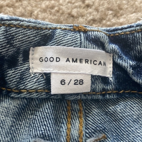 Good American Light Blue High Rise Jeans - Picture 4 of 10